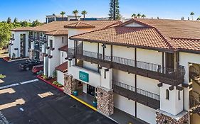 Red Roof Inn Tulare